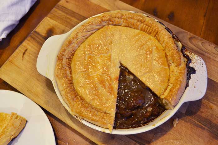 استیک و کیدنی پای (Steak and Kidney Pie)