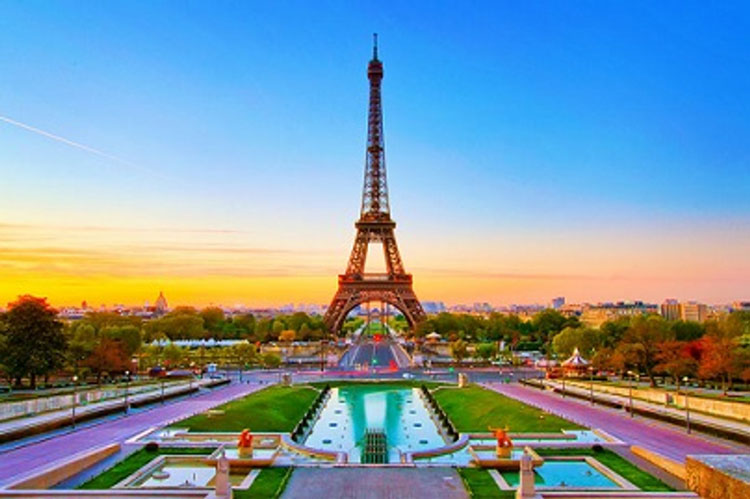 پاریس فرانسه; شهر عشق و هنر و فشن