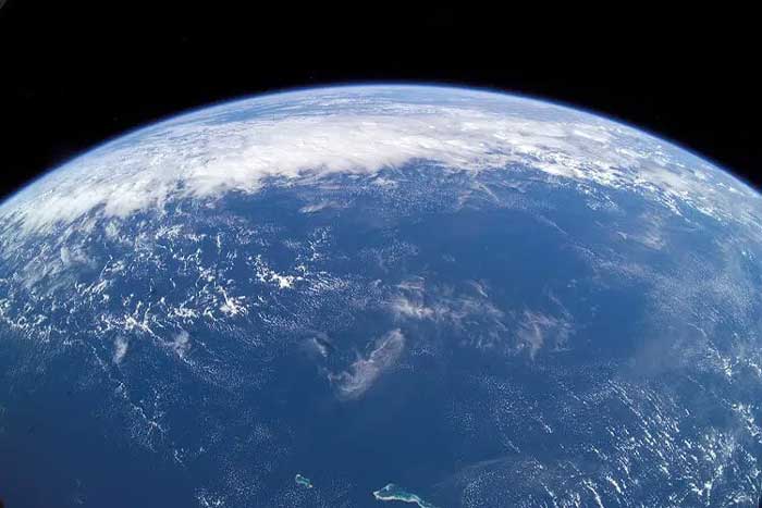 70 درصد زمین پوشیده از آب است