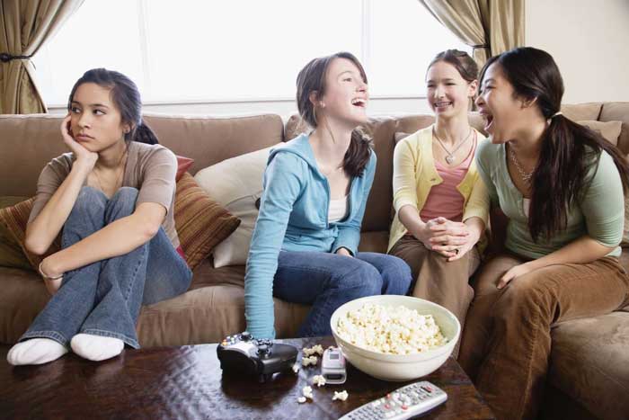 توسعه مهارت&zwnj;های مقابله&zwnj;ای برای طرد شدن را در نظر بگیرید