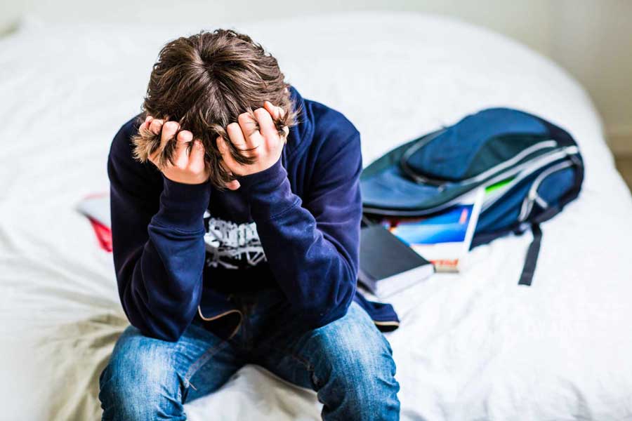 هرآنچه در مورد افسردگی نوجوانان باید بدانید