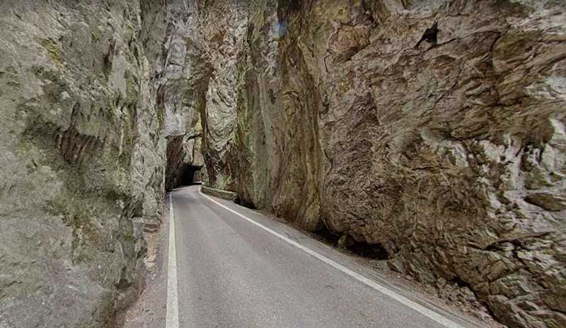 تونل مرگ ایتالیا