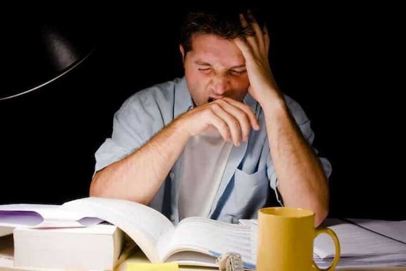 مضرات مصرف بیش از حد نوشیدنی کافئینی