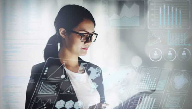 چند نمونه از مشاغل در این صنایع که احتمال کمتری برای خودکار شدن دارند چیست؟