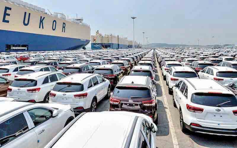 واردات ۱۰۰ هزار خودرو | وزارت صمت به دنبال رقابتی کردن بازار خودرو