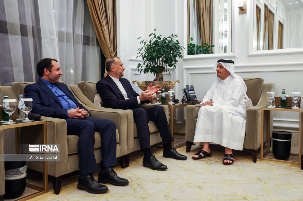 وزیر امور خارجه کشورمان با نخست وزیر و وزیر خارجه قطر دیدار کرد