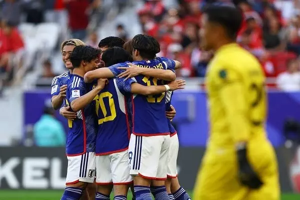 ژاپن با برتری مقابل اندونزی به عنوان تیم دوم گروه صعود کرد