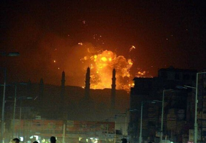 پایگاه دریایی تحت کنترل ارتش یمن بمباران شد